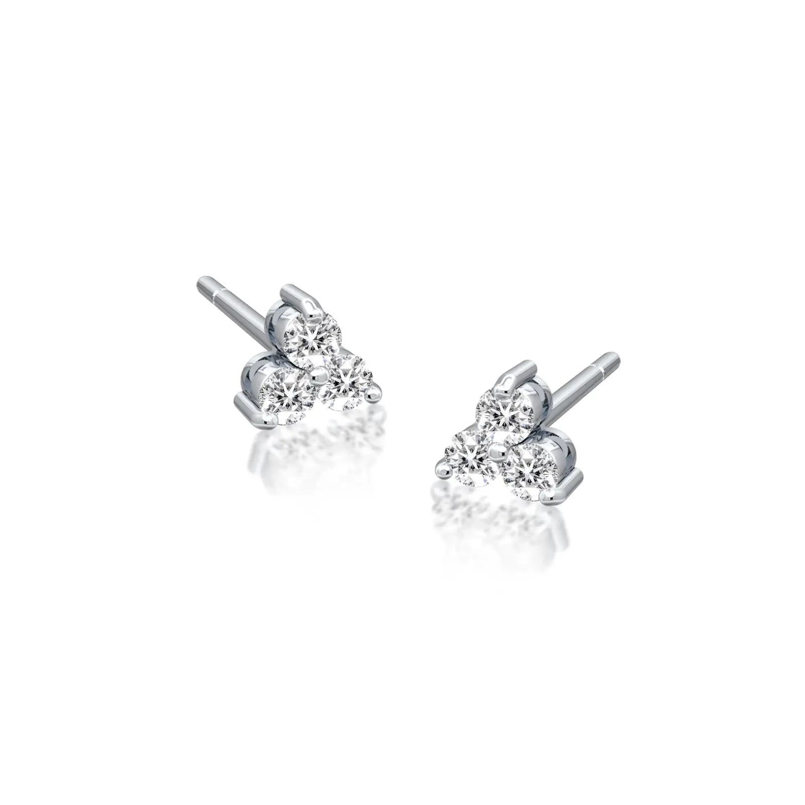 Straight view of the San 三 blossom cluster earrings, showcasing their intricate diamond design.
