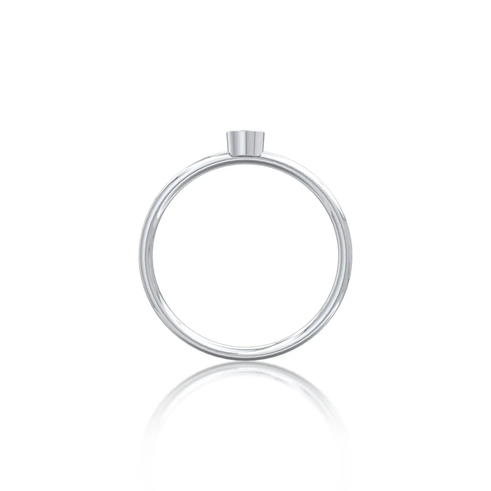 Beautiful and refined, the Yuan (缘) bezel ring is perfect for trendy office wear.