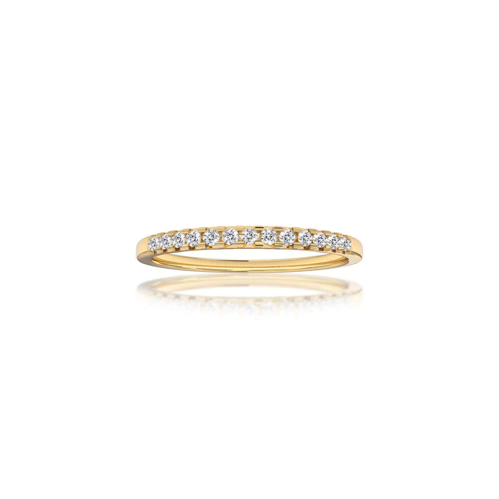 The structured design of the Xing 福 band makes it a charming choice for daily wear.
