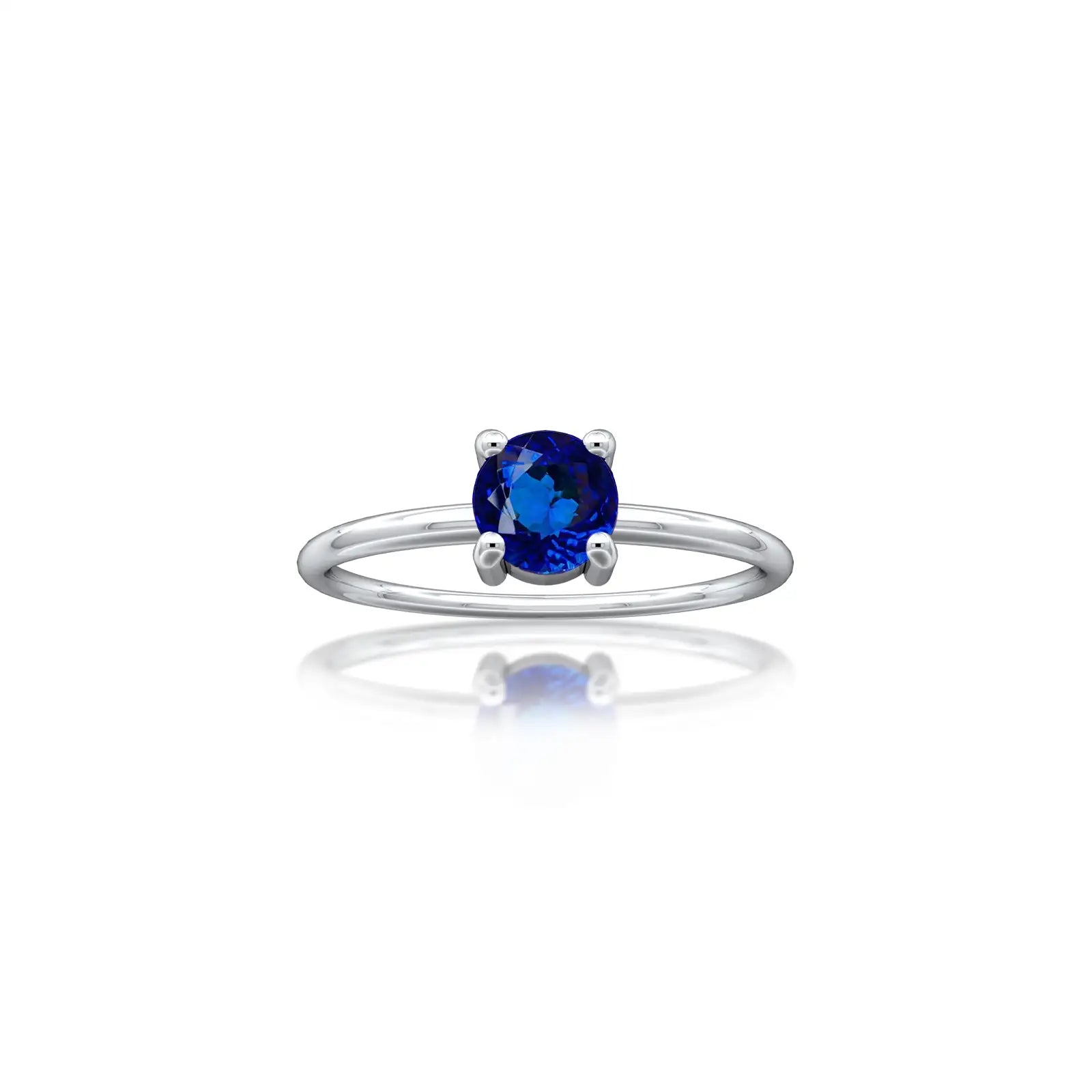Straight view of the Lan 蓝 sapphire ring, showcasing its dazzling blue solitaire stone.