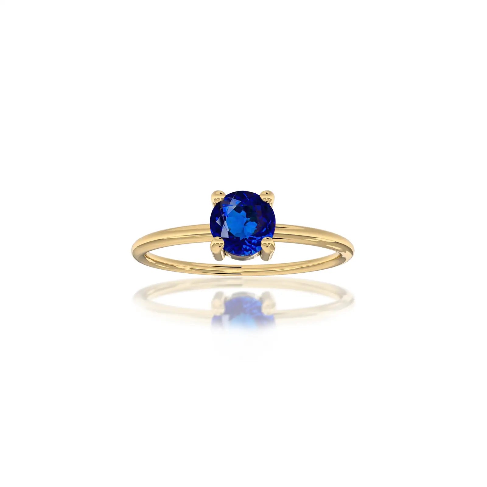 Fortune Jewelry's Lan 蓝 ring comes with a secure, classic setting, perfect for long, beautiful days.