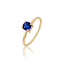 Slanting angle detail of the Lan 蓝 sapphire ring, highlighting its dazzling craftsmanship.