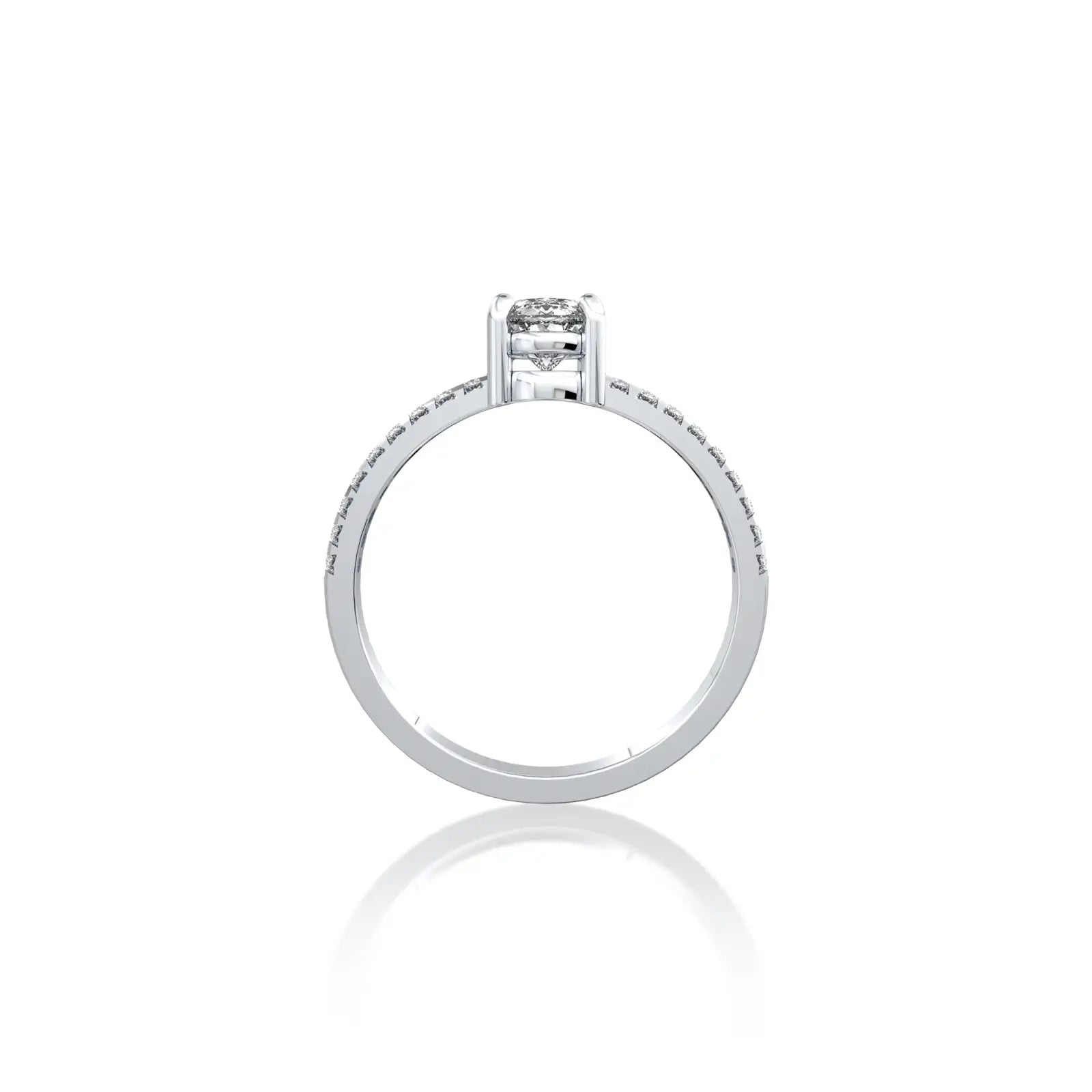 Fortune Jewelry's Xi 熙 diamond ring combines fabulous craftsmanship with a chic, queen-like design.
