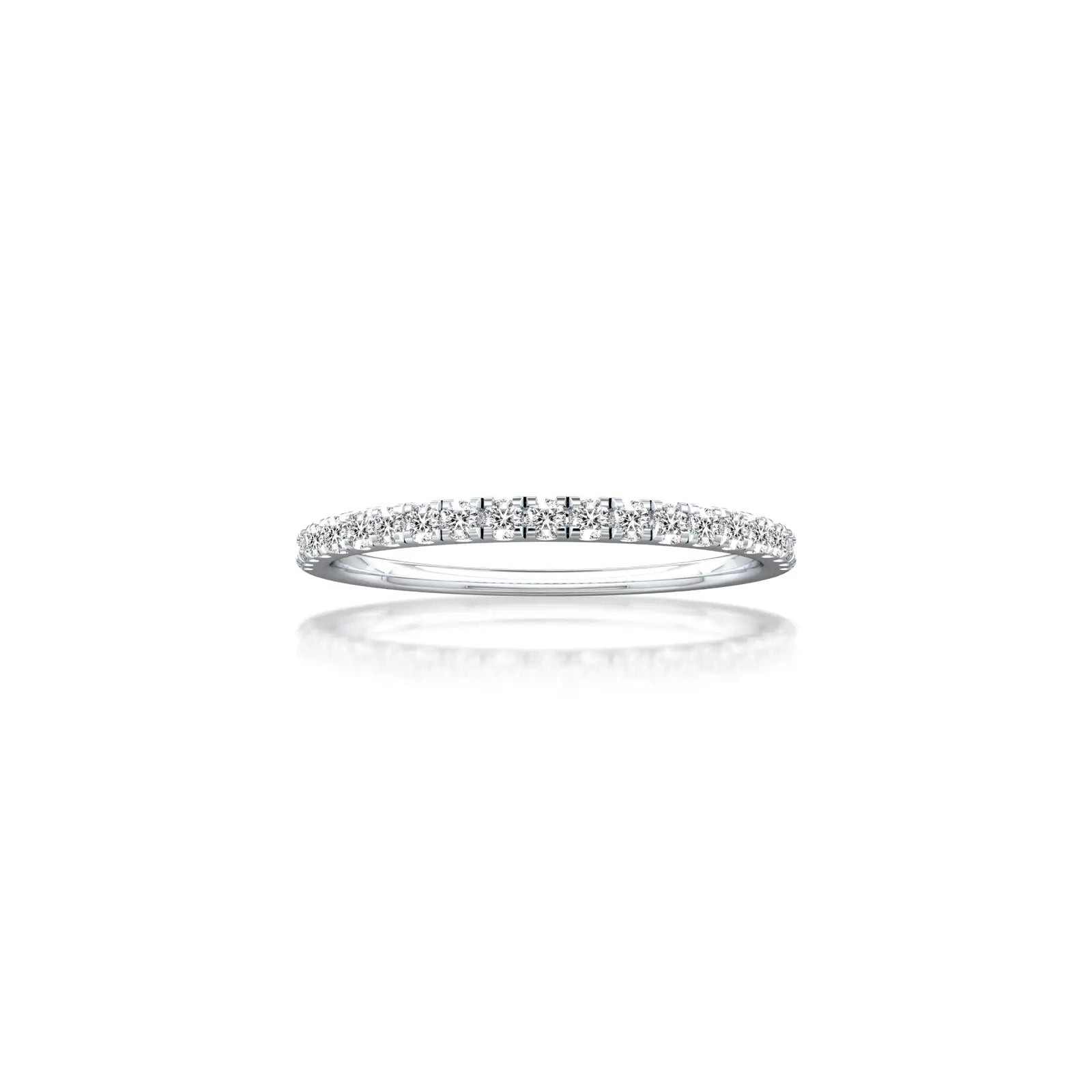 Mei 美 Delicate Brilliant Band an irresistible choice for elegant everyday wear.