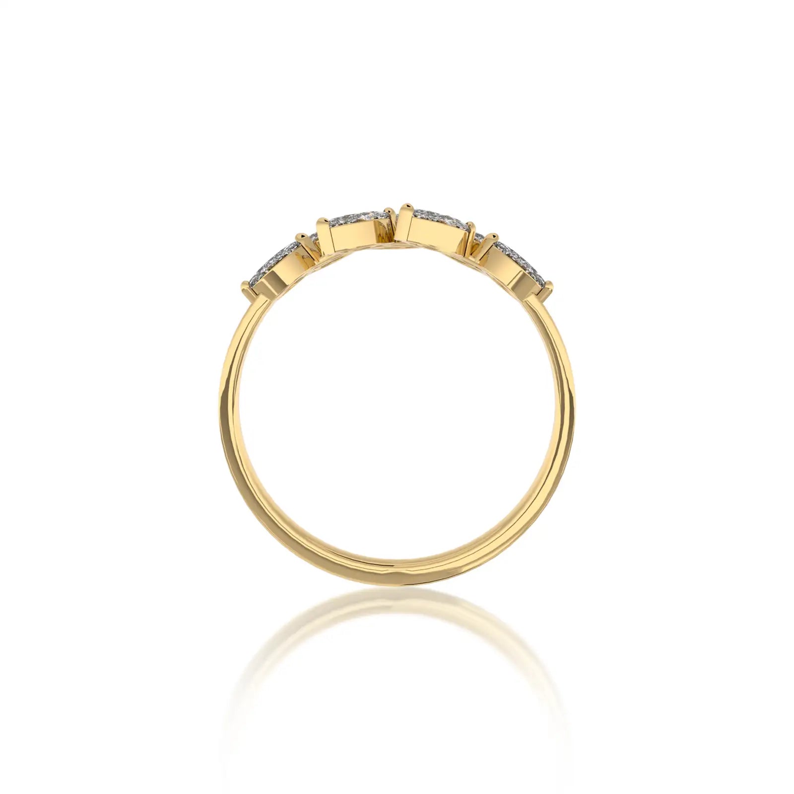 Fortune Jewelry's Mu 沐 ring is an exquisite staple every queen's jewelry box needs.