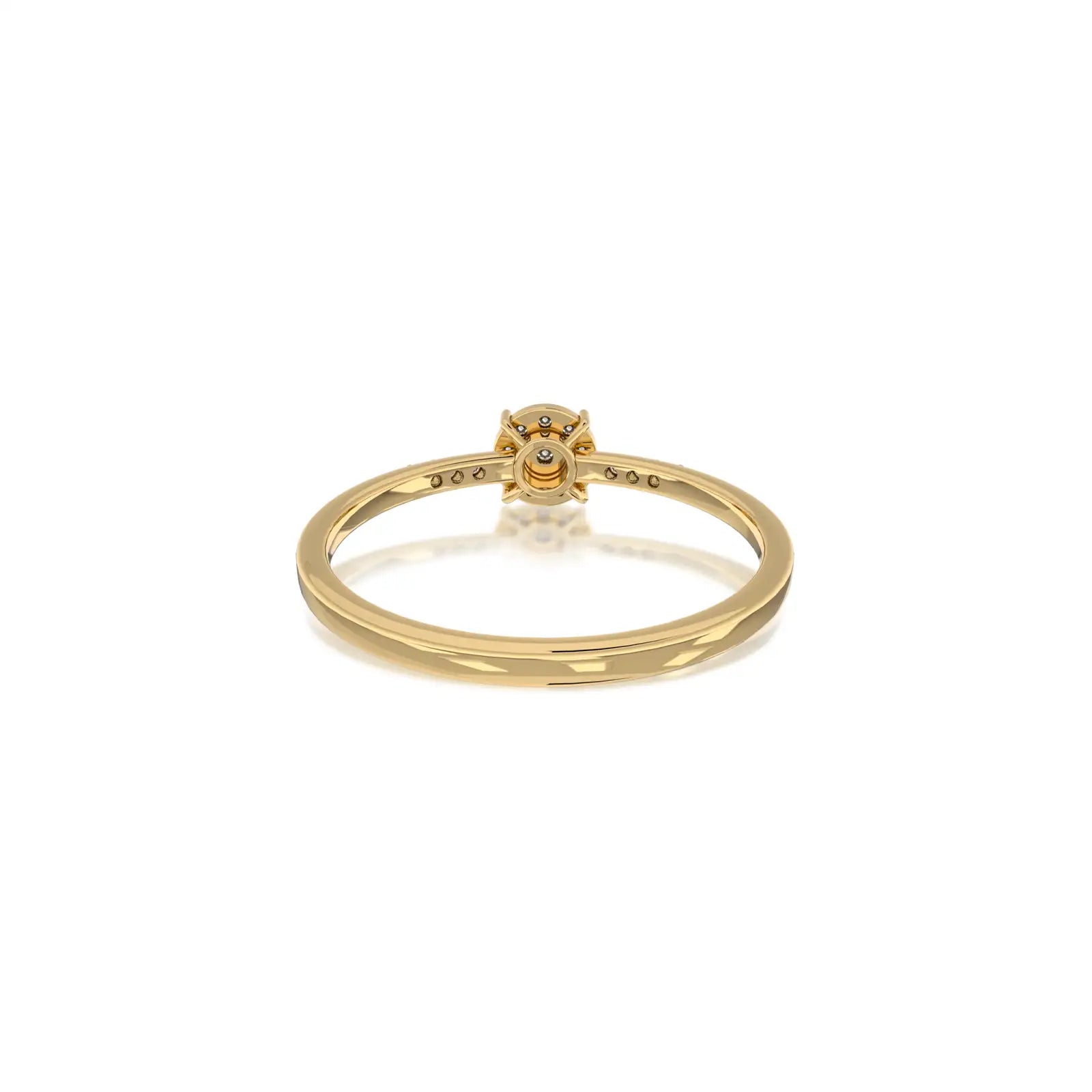 Xi 禧 Halo Cluster Diamond Ring effortlessly chic, ideal for beautiful, in-vogue office style.