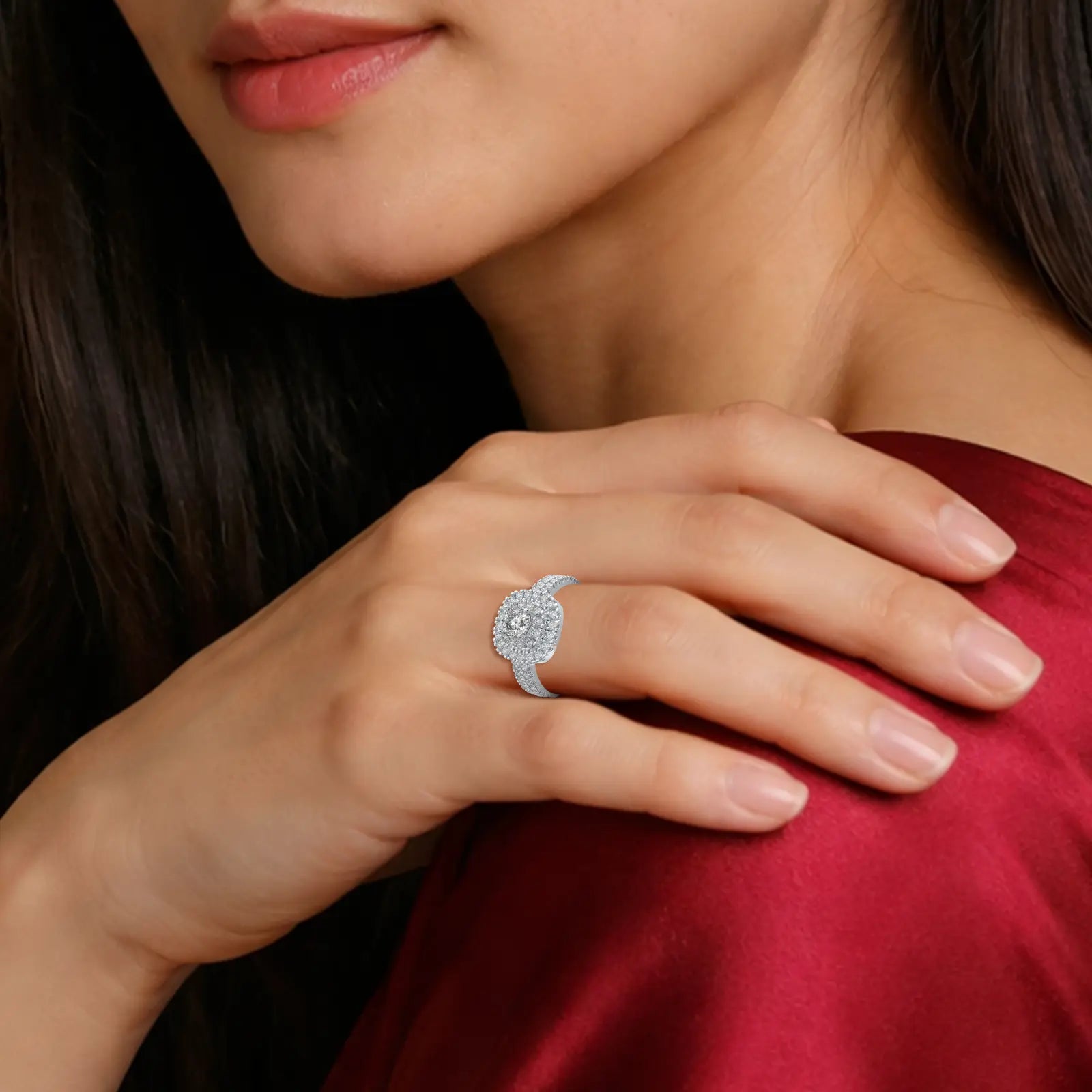 Celestial halo diamond ring model image