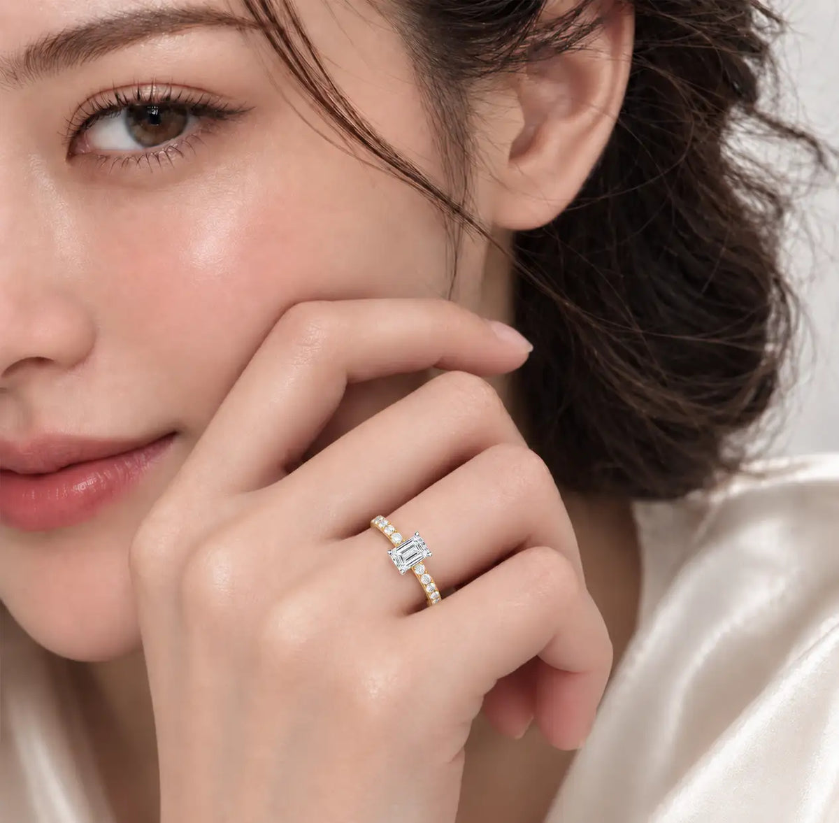 1 Ct Emerald Cut Diamond Pave Ring