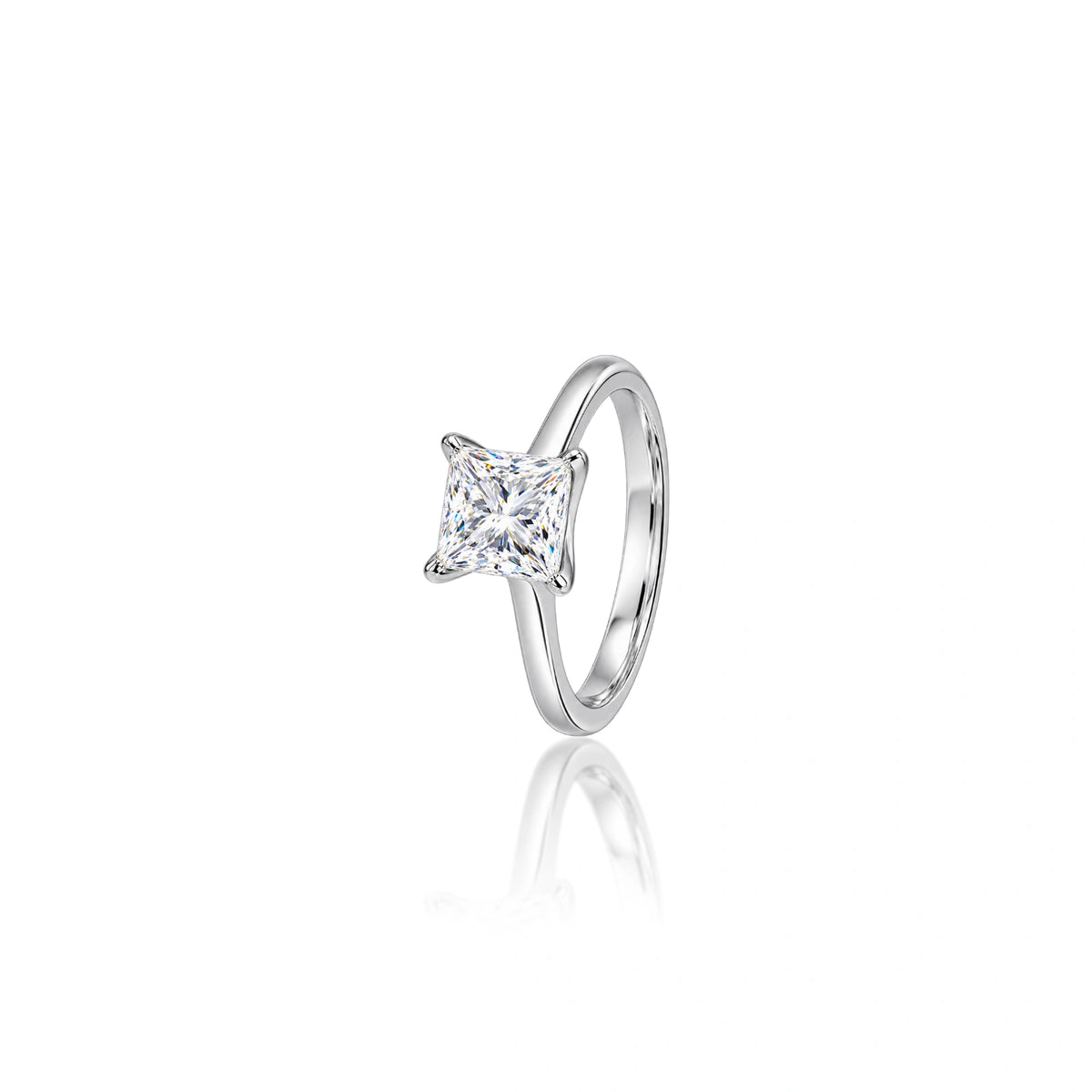 Lab grown 0.75 Ct Princess Cut Diamond Solitaire Ring